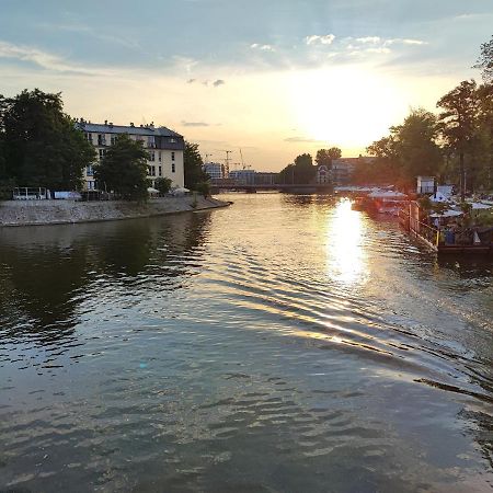W Sercu Wrocławia Apartamenty Bagian luar foto