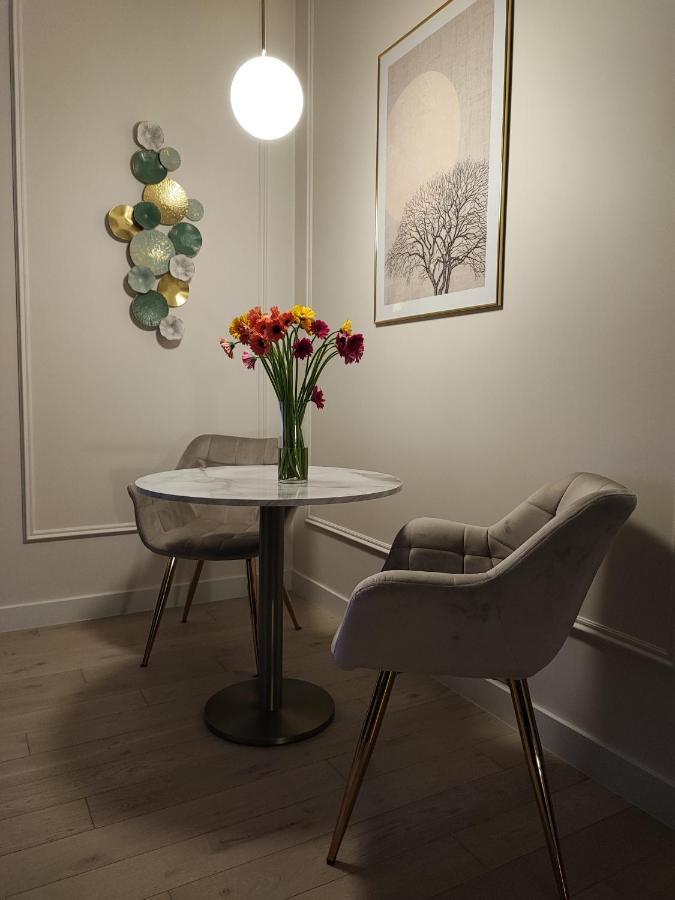 W Sercu Wrocławia Apartamenty Bagian luar foto