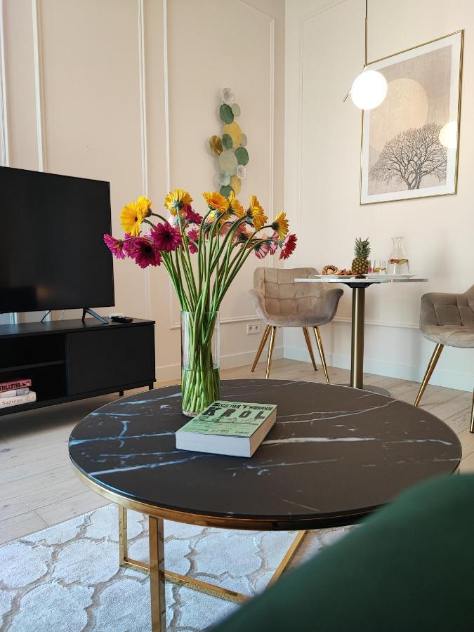 W Sercu Wrocławia Apartamenty Bagian luar foto