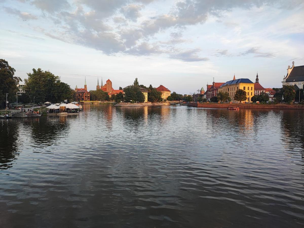 W Sercu Wrocławia Apartamenty Bagian luar foto